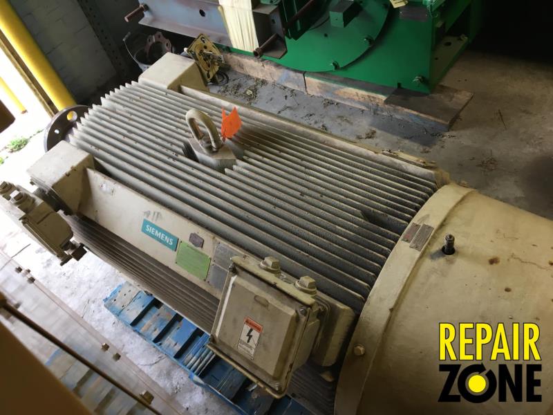 Siemens 300 HP 900 RPM 5810 FR-B