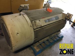 Siemens 300 HP 900 RPM 5810 FR-B